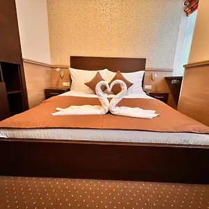 central-hotel-21.inbudapesthotels.com/